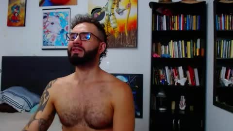 Snapshot of akiles_r chatting on November 12, 2025, 11:03 pm akiles online show from November 12, 2025, 11:03 pm