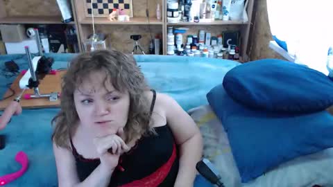Snapshot of akindmodel chatting on October 3, 2025, 10:12 am Natalie online show from October 3, 2025, 10:12 am