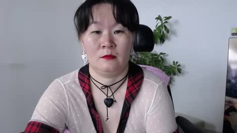 Snapshot of akira_xx chatting on September 29, 2025, 2:27 am Akira online show from September 29, 2025, 2:27 am