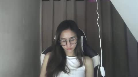 Snapshot of akira_z101 chatting on March 3, 2025, 2:15 pm akira_z101 online show from March 3, 2025, 2:15 pm