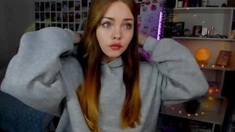 Snapshot of akirakatsu chatting on September 30, 2025, 11:26 am Akira online show from September 30, 2025, 11:26 am