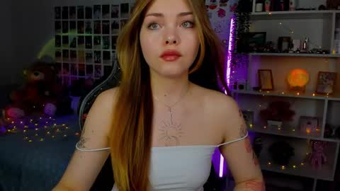 Snapshot of akirakatsu chatting on October 28, 2025, 12:09 pm Akira online show from October 28, 2025, 12:09 pm