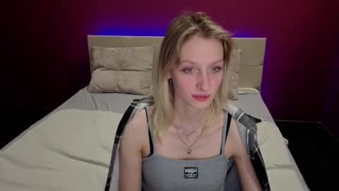 akiro_kim online show from February 4, 2026, 2:50 am