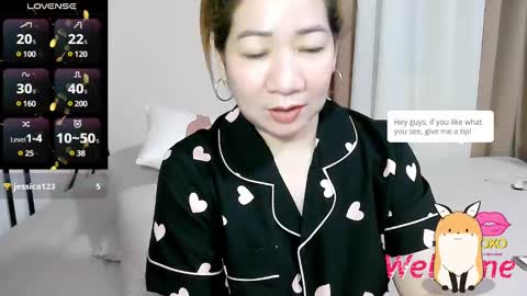akishaa online show from February 6, 2025, 3:31 pm