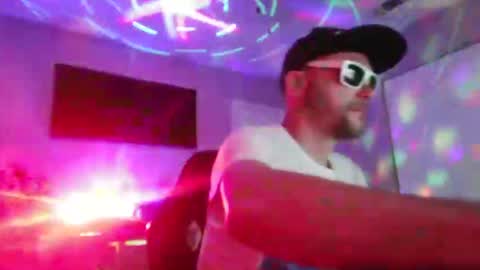 alabamacrazy85 online show from January 10, 2026, 9:44 am