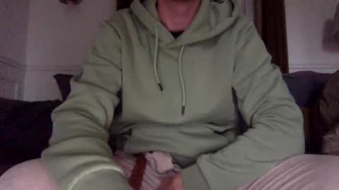 alacool123 online show from December 31, 2024, 1:52 pm