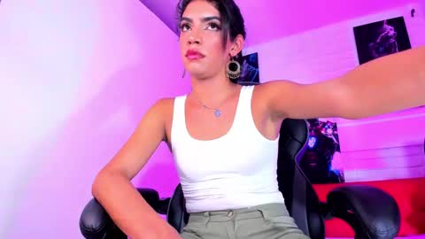 Alahia Rodriguez online show from December 20, 2024, 12:08 am