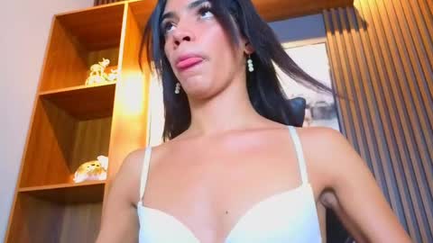 Alahia Rodriguez online show from May 2, 2026, 7:41 pm