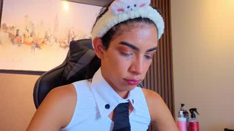 Alahia Rodriguez online show from July 19, 2026, 1:26 pm