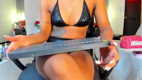 Alahia  online show from February 22, 2026, 12:15 pm