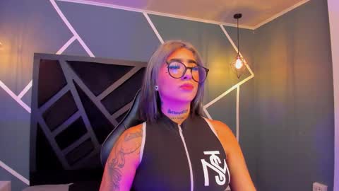 Snapshot of alahia_dangelo_ chatting on September 23, 2025, 11:24 am ALAHIA online show from September 23, 2025, 11:24 am