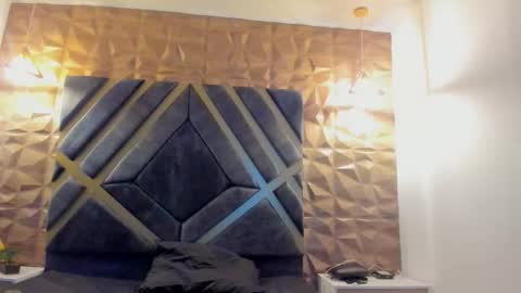 Snapshot of alahia_dangelo_ chatting on October 18, 2025, 11:33 am ALAHIA online show from October 18, 2025, 11:33 am