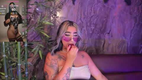 Snapshot of alahia_dangelo_ chatting on October 23, 2025, 6:39 pm ALAHIA online show from October 23, 2025, 6:39 pm