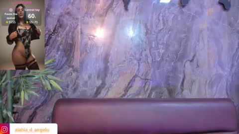 ALAHIA online show from November 19, 2025, 6:41 pm