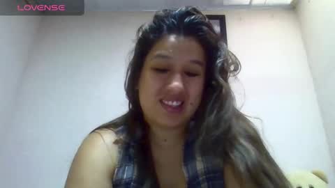Snapshot of alahia_fox chatting on February 27, 2025, 3:59 pm alahia online show from February 27, 2025, 3:59 pm