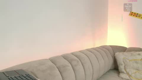 Snapshot of alahiacolucci chatting on June 3, 2026, 12:41 pm alahiacolucci online show from June 3, 2026, 12:41 pm