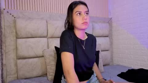 alahiasweet1 online show from April 11, 2026, 12:09 pm