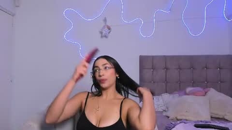 Snapshot of alaia_alegria chatting on July 2, 2026, 10:16 pm Alaia Alegria online show from July 2, 2026, 10:16 pm