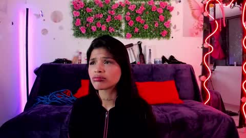 Snapshot of alaia_asuka chatting on September 17, 2025, 12:23 am Alaia online show from September 17, 2025, 12:23 am