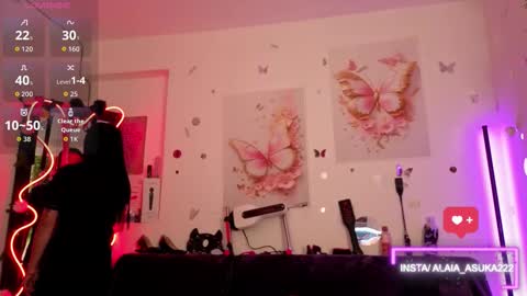 Snapshot of alaia_asuka chatting on September 22, 2025, 12:01 am Alaia online show from September 22, 2025, 12:01 am