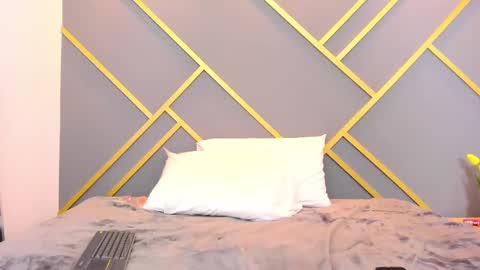 Snapshot of alaia_colins chatting on February 21, 2025, 7:01 am alaia_colins online show from February 21, 2025, 7:01 am