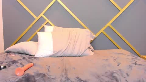 Snapshot of alaia_colins chatting on February 26, 2025, 6:37 am alaia_colins online show from February 26, 2025, 6:37 am