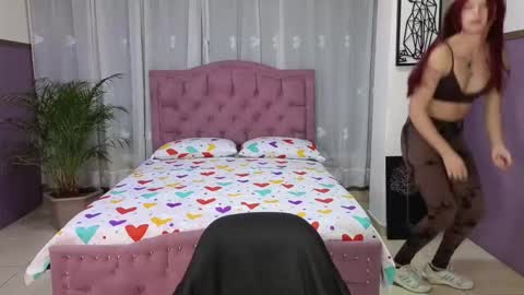 Snapshot of alaia_skater chatting on October 23, 2025, 10:25 am Alaia Skater online show from October 23, 2025, 10:25 am