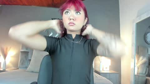 Snapshot of alaiarogers chatting on January 27, 2025, 11:32 am  Alaia  online show from January 27, 2025, 11:32 am