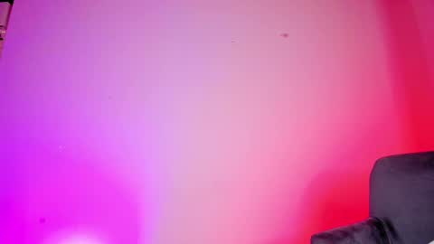 Snapshot of alaiarogers chatting on February 27, 2025, 2:32 pm  Alaia  online show from February 27, 2025, 2:32 pm