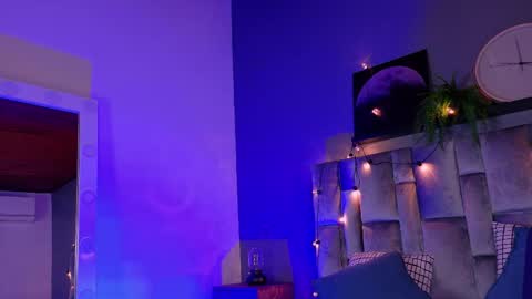 Snapshot of alaiarogers chatting on October 14, 2025, 11:33 am  Alaia  online show from October 14, 2025, 11:33 am