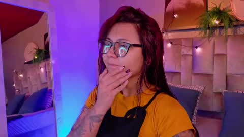 Snapshot of alaiarogers chatting on October 17, 2025, 11:35 am  Alaia  online show from October 17, 2025, 11:35 am