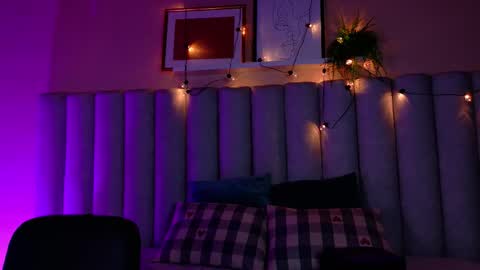 Snapshot of alaiarogers chatting on October 20, 2025, 11:32 am  Alaia  online show from October 20, 2025, 11:32 am