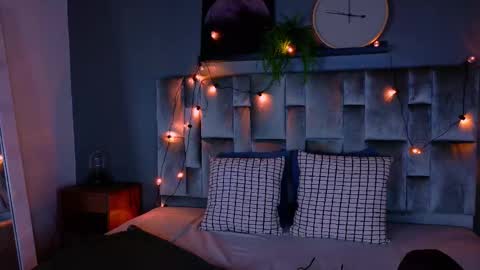 Snapshot of alaiarogers chatting on October 25, 2025, 11:40 am  Alaia  online show from October 25, 2025, 11:40 am