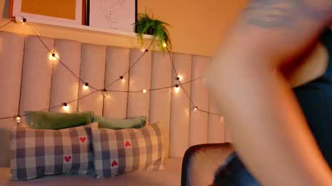  Alaia  online show from February 4, 2026, 11:38 am