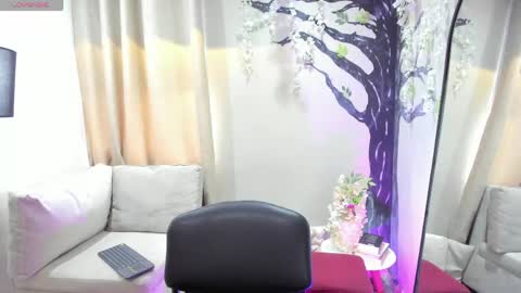 Snapshot of alaiasmile_ chatting on May 30, 2026, 4:37 pm online show from May 30, 2026, 4:37 pm