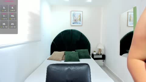 Snapshot of alaiasmile_ chatting on June 16, 2026, 7:16 pm online show from June 16, 2026, 7:16 pm