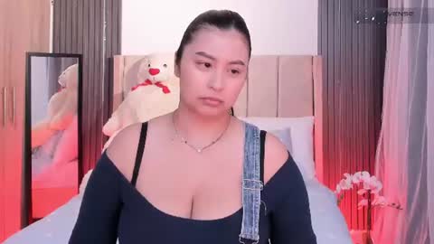 Snapshot of alaiasmile_ chatting on July 13, 2026, 1:47 pm online show from July 13, 2026, 1:47 pm