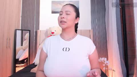 Snapshot of alaiasmile_ chatting on July 21, 2026, 4:53 pm online show from July 21, 2026, 4:53 pm