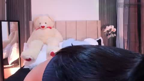 Snapshot of alaiasmile_ chatting on July 24, 2026, 3:54 pm online show from July 24, 2026, 3:54 pm