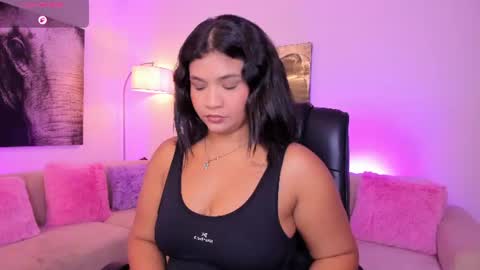 Alaia online show from June 19, 2026, 7:06 pm
