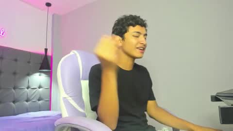 Alam online show from October 15, 2025, 3:23 pm