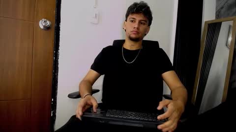 alan__smith online show from January 12, 2026, 8:03 pm