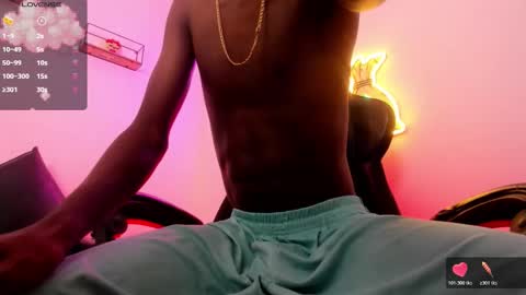 Snapshot of alan_blacke chatting on October 20, 2025, 8:20 pm alan_blacke online show from October 20, 2025, 8:20 pm