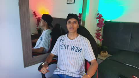 Snapshot of alan_colthon chatting on April 25, 2026, 3:53 am alan_colthon online show from April 25, 2026, 3:53 am