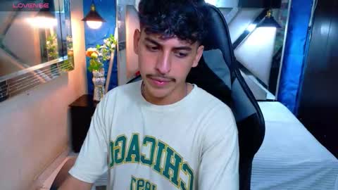 Snapshot of alan_del_reyy chatting on February 26, 2026, 2:32 am alan del reyy online show from February 26, 2026, 2:32 am