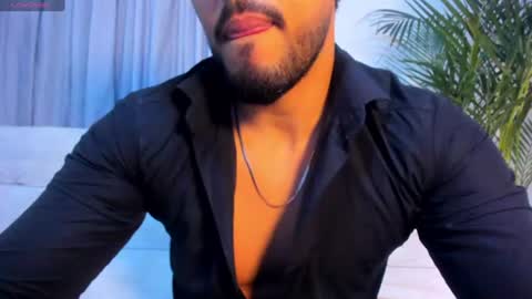 Snapshot of alan_greek_1 chatting on July 11, 2026, 1:52 am Alan greek online show from July 11, 2026, 1:52 am