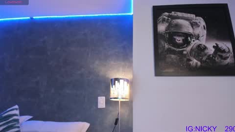 alan_morrys online show from January 18, 2025, 6:34 am