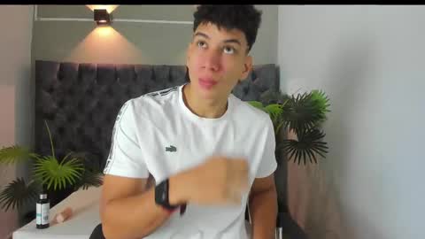 Snapshot of alan_redinger chatting on September 29, 2025, 1:38 pm Alan online show from September 29, 2025, 1:38 pm