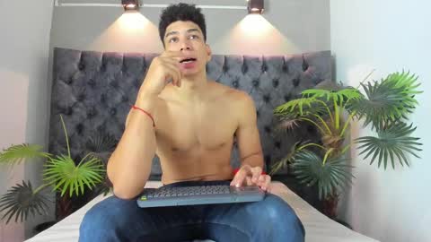 Snapshot of alan_redinger chatting on October 1, 2025, 12:55 pm Alan online show from October 1, 2025, 12:55 pm