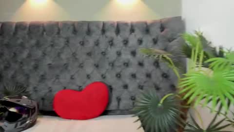 Snapshot of alan_redinger chatting on October 23, 2025, 1:32 pm Alan online show from October 23, 2025, 1:32 pm